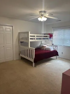 a view of livingroom with furniture