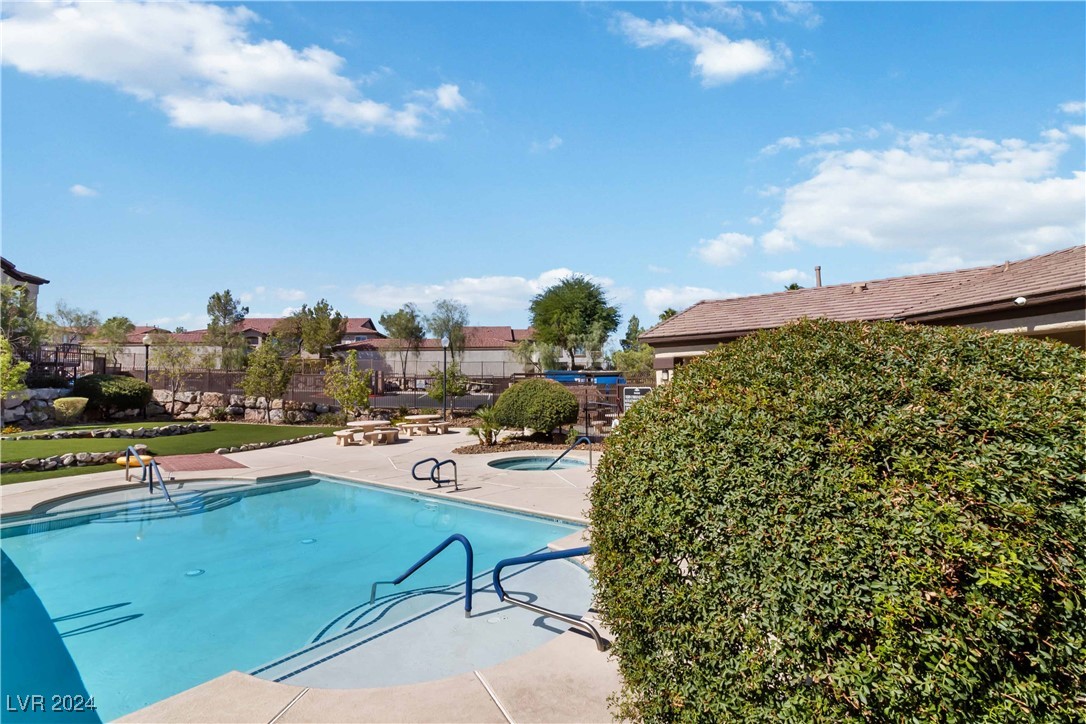 2291 West Horizon Ridge Parkway, Unit 4121 Henderson, NV 89052 - Photo 31 of 39
