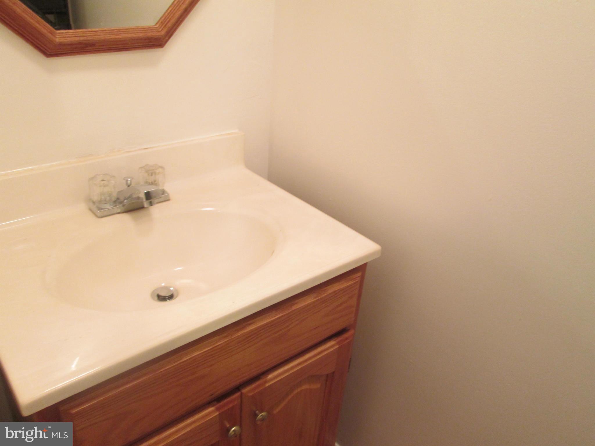 15823 Haynes Road Laurel, MD 20707 - Photo 11 of 27 Bath