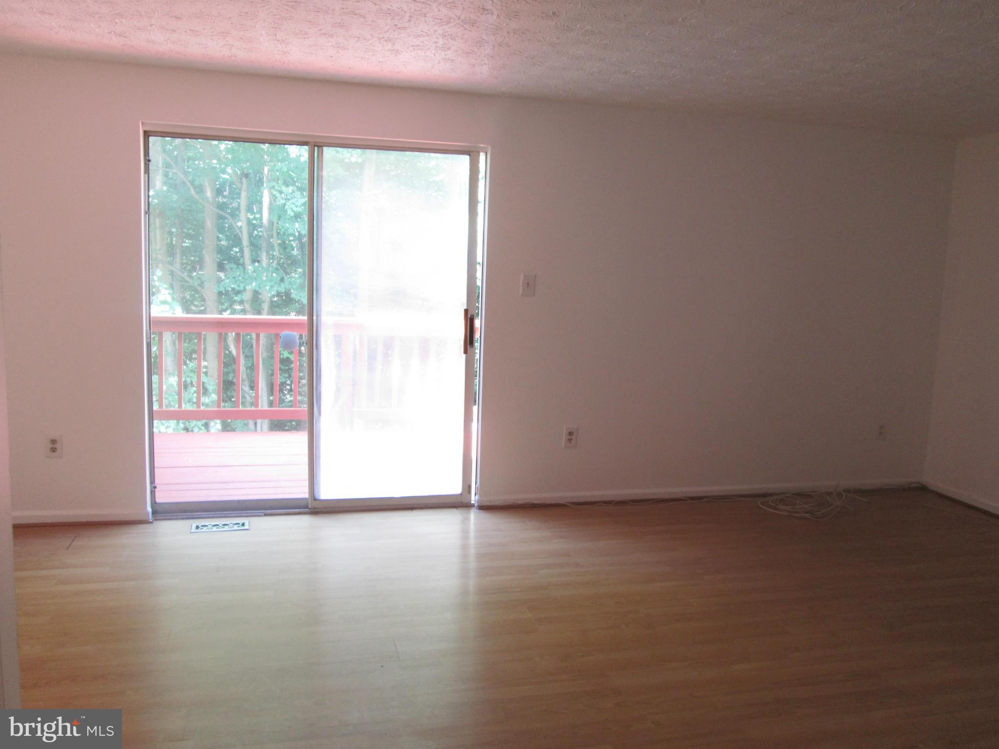 15823 Haynes Road Laurel, MD 20707 - Photo 7 of 27 Living Room