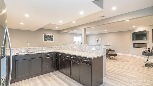 $700,565 | 7052 Black Cherry Lane, Saline, MI 48176