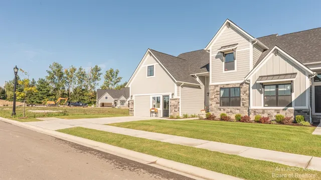 $700,565 | 7052 Black Cherry Lane, Saline, MI 48176