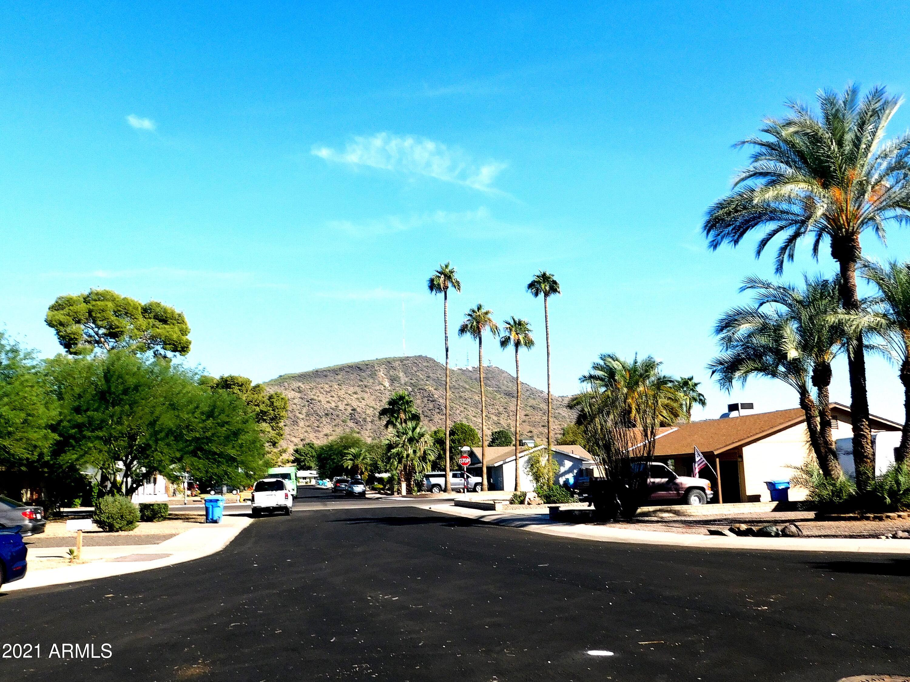 2325 West Charter Oak Road Phoenix, AZ 85029 - Photo 1 of 27 Mountain View