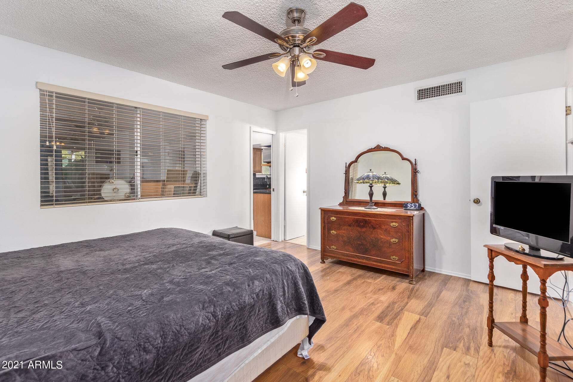 2325 West Charter Oak Road Phoenix, AZ 85029 - Photo 15 of 27 Master Bedroom