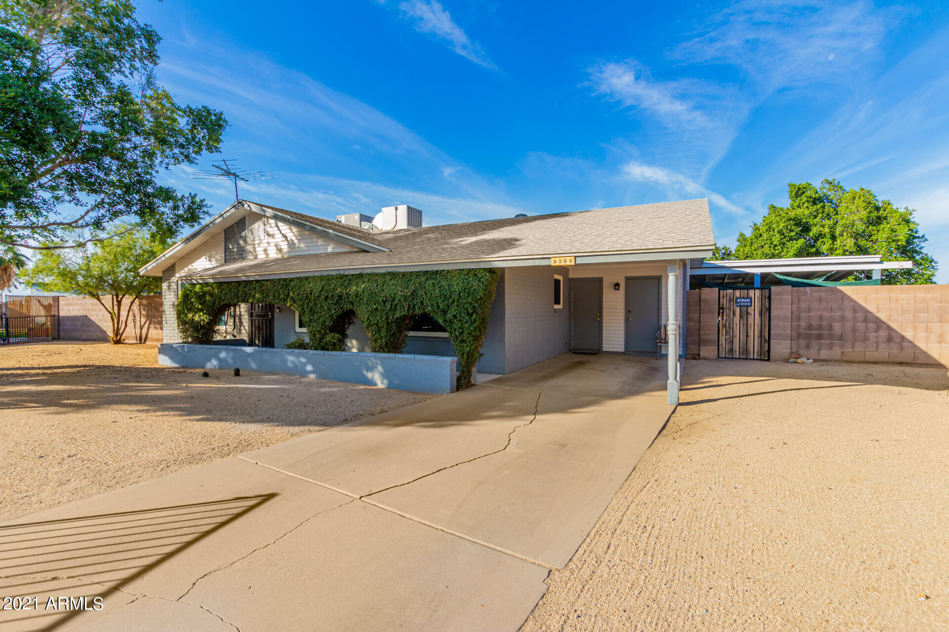 2325 West Charter Oak Road Phoenix, AZ 85029 - Photo 3 of 27 Front