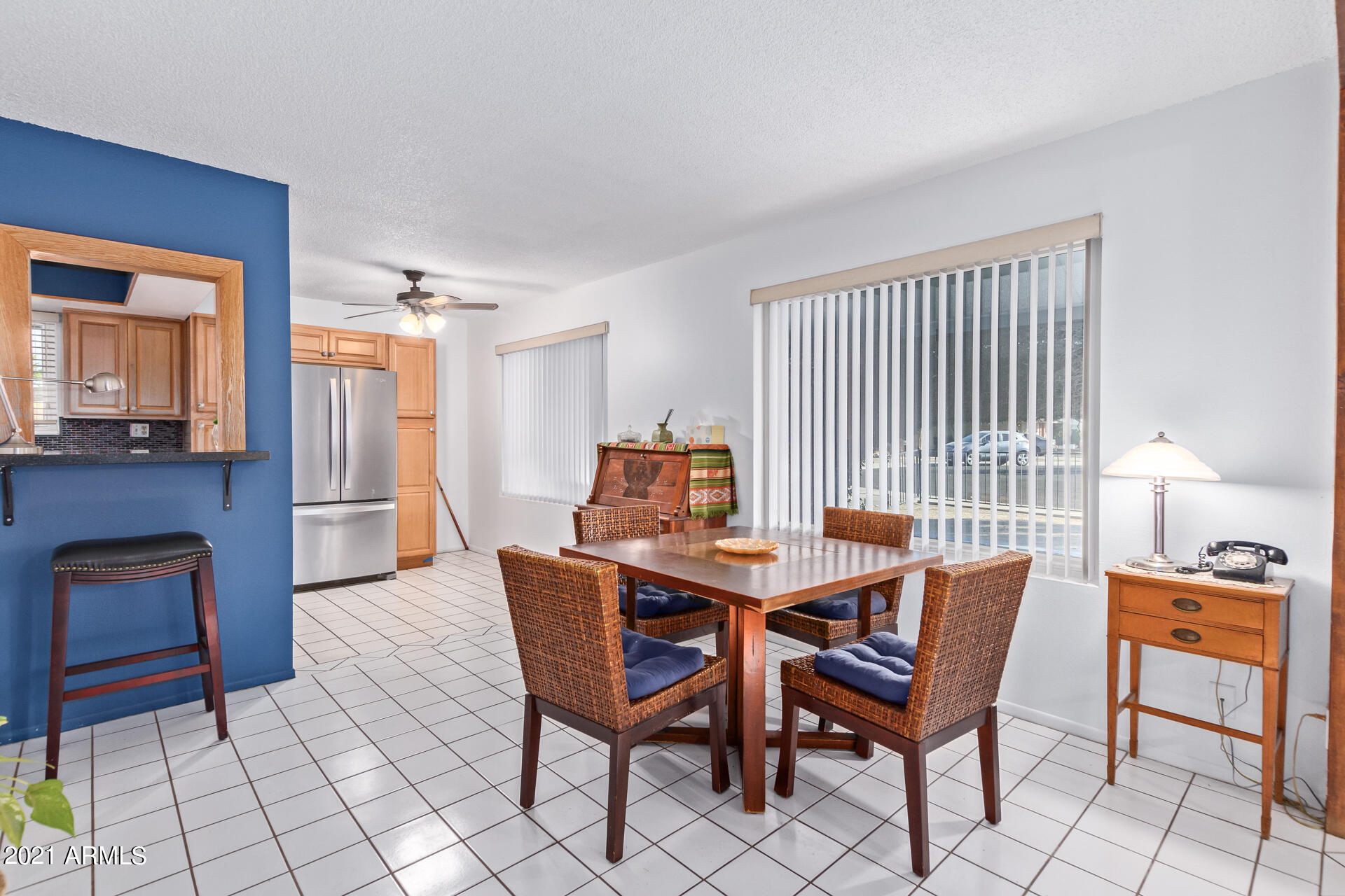 2325 West Charter Oak Road Phoenix, AZ 85029 - Photo 7 of 27 Dining Room