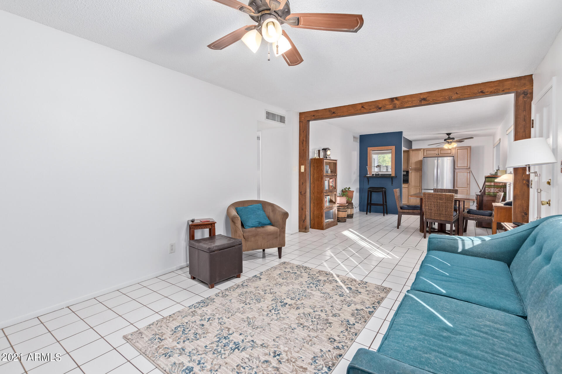 2325 West Charter Oak Road Phoenix, AZ 85029 - Photo 8 of 27 Open to Dining