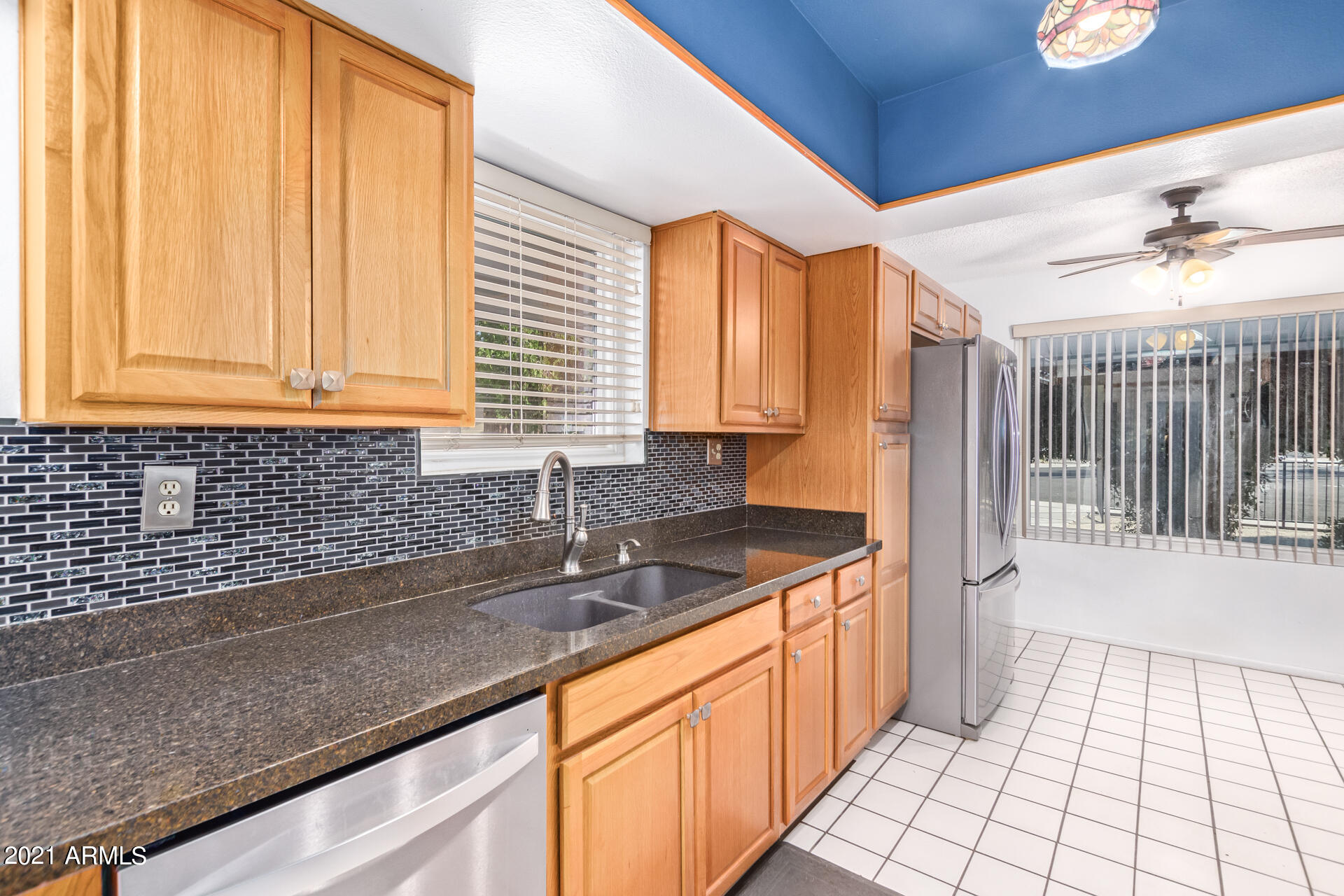 2325 West Charter Oak Road Phoenix, AZ 85029 - Photo 10 of 27 Kitchen