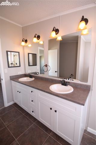 6237 South Calhan Road Calhan, CO 80808 - Photo 15 of 34