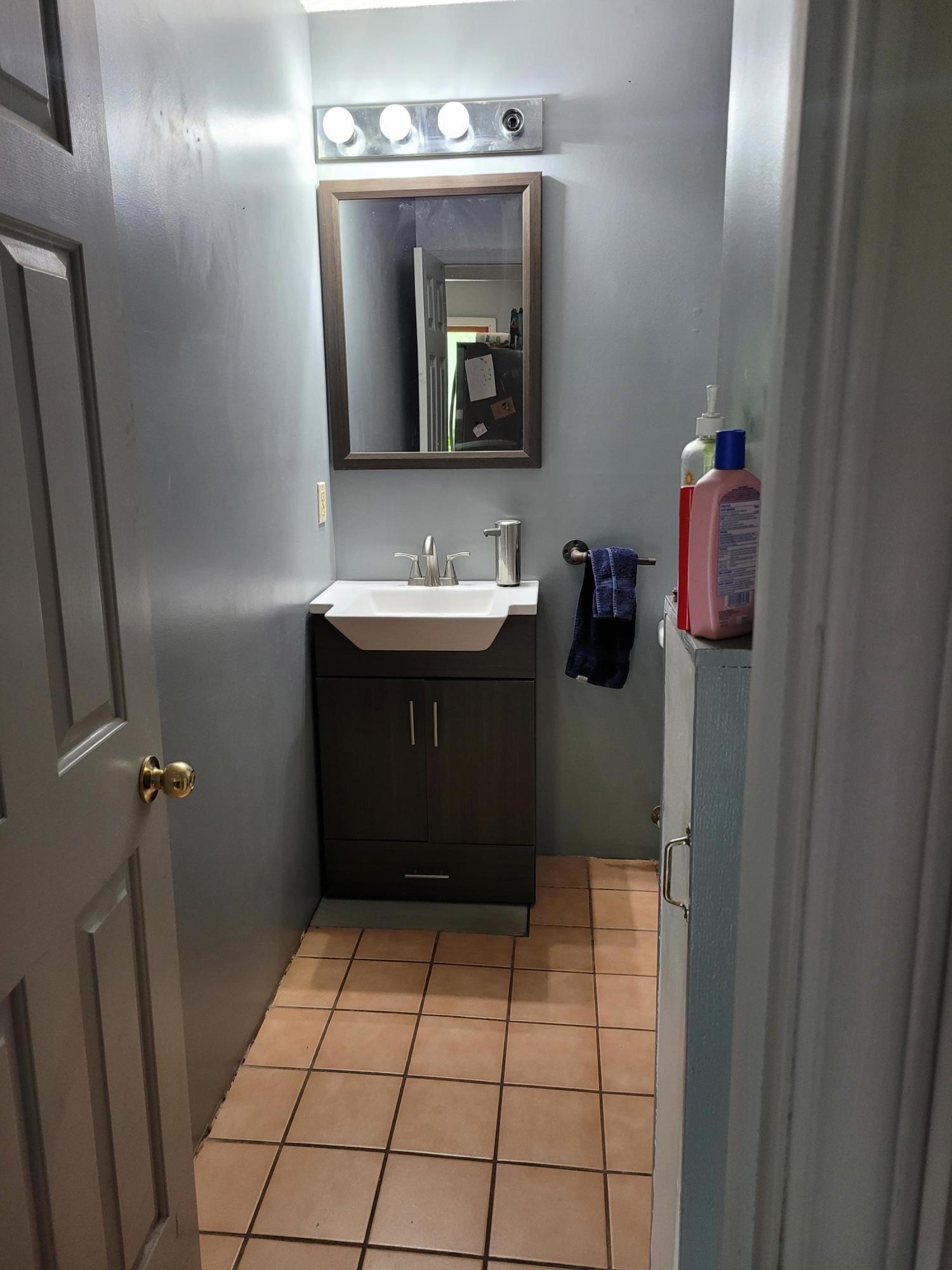 1069 Amersham Road Kingsport, TN 37660 - Photo 7 of 10 20210524_155621