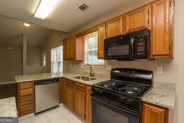 $1,650 | 1476 Cain Court, Douglasville, GA 30134