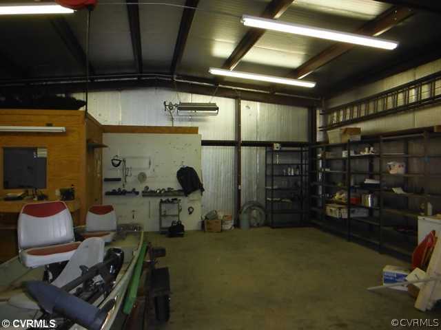 673 Brunswick Road Blackstone, VA 23824 - Photo 11 of 15 Gallery Image 11