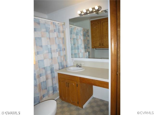 673 Brunswick Road Blackstone, VA 23824 - Photo 7 of 15 Gallery Image 7