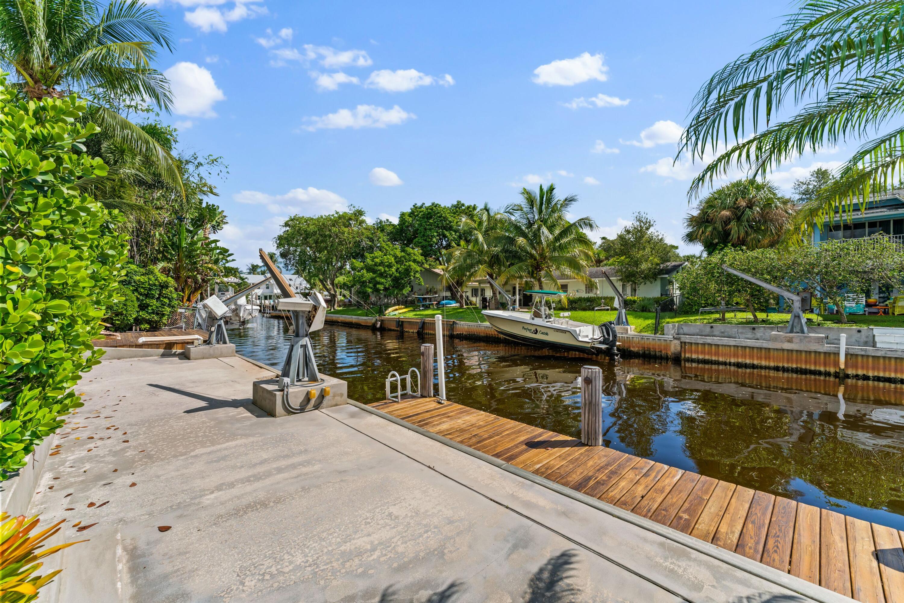 18150 Perigon Way Jupiter, FL 33458 - Photo 38 of 57 374E7A92-CA5F-47F0-90B2-739AB3626FB8