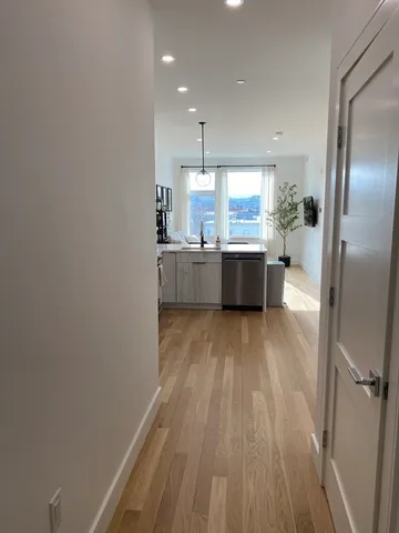 $3,200 | 28 South Street, Unit 404, Somerville, MA 02143