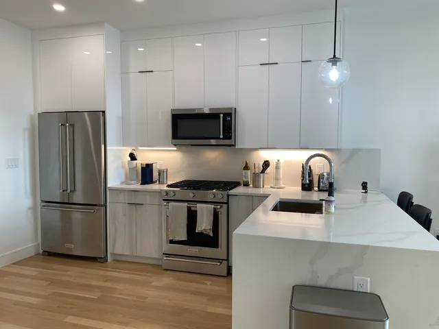 $3,200 | 28 South Street, Unit 404, Somerville, MA 02143