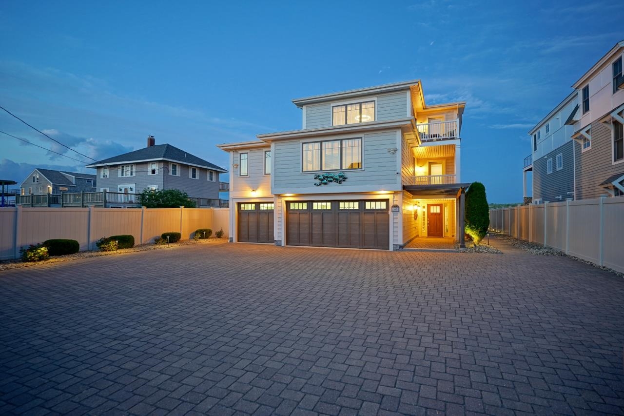 126 Ocean Boulevard Seabrook, NH 03874 - Photo 2 of 40