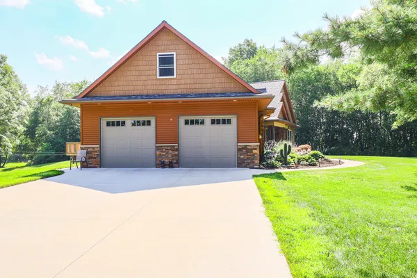 $1,250,000 | 9434 84th Street Southeast, Alto, MI 49302