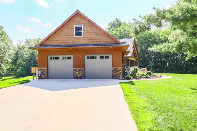 $1,250,000 | 9434 84th Street Southeast, Alto, MI 49302