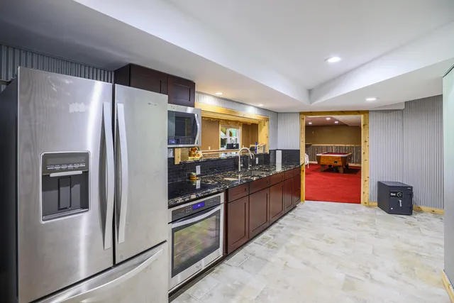 $1,250,000 | 9434 84th Street Southeast, Alto, MI 49302