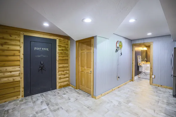 $1,250,000 | 9434 84th Street Southeast, Alto, MI 49302