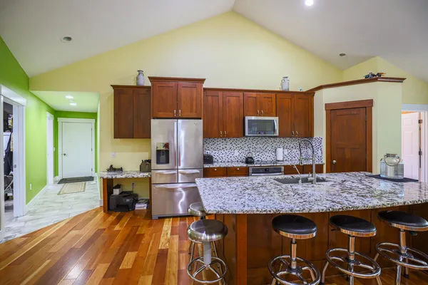 $1,250,000 | 9434 84th Street Southeast, Alto, MI 49302