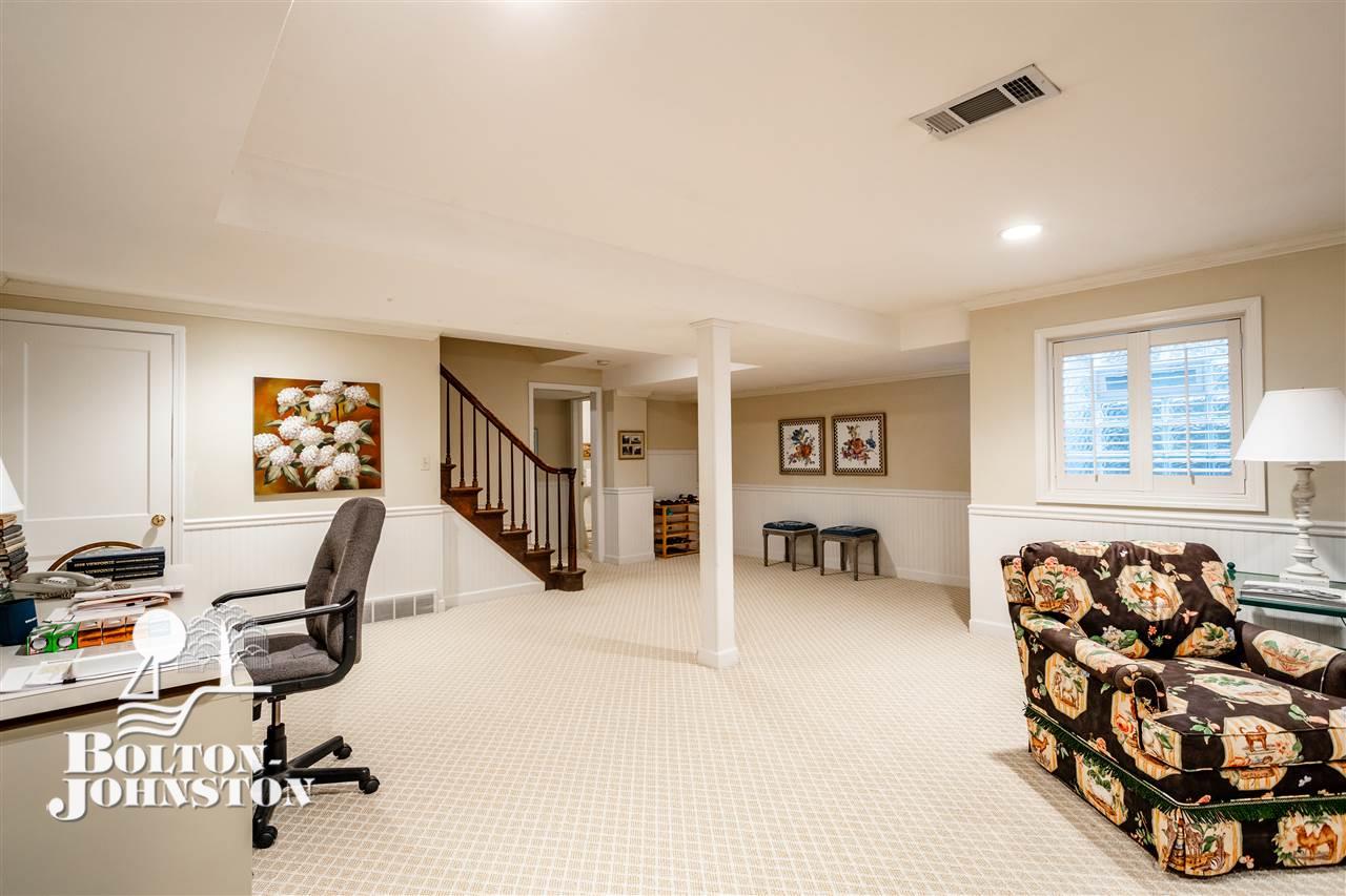 27 Beacon Hill Road Grosse Pointe, MI 48236 - Photo 39 of 51 Nicely finished