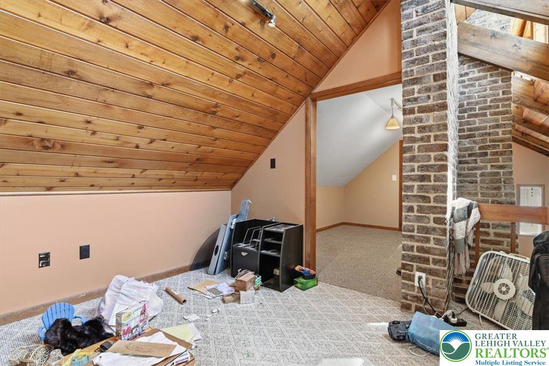7567 Airport Road Bath, PA 18014 - Photo 38 of 67