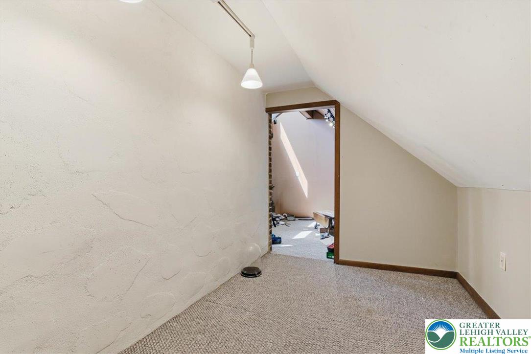 7567 Airport Road Bath, PA 18014 - Photo 42 of 67