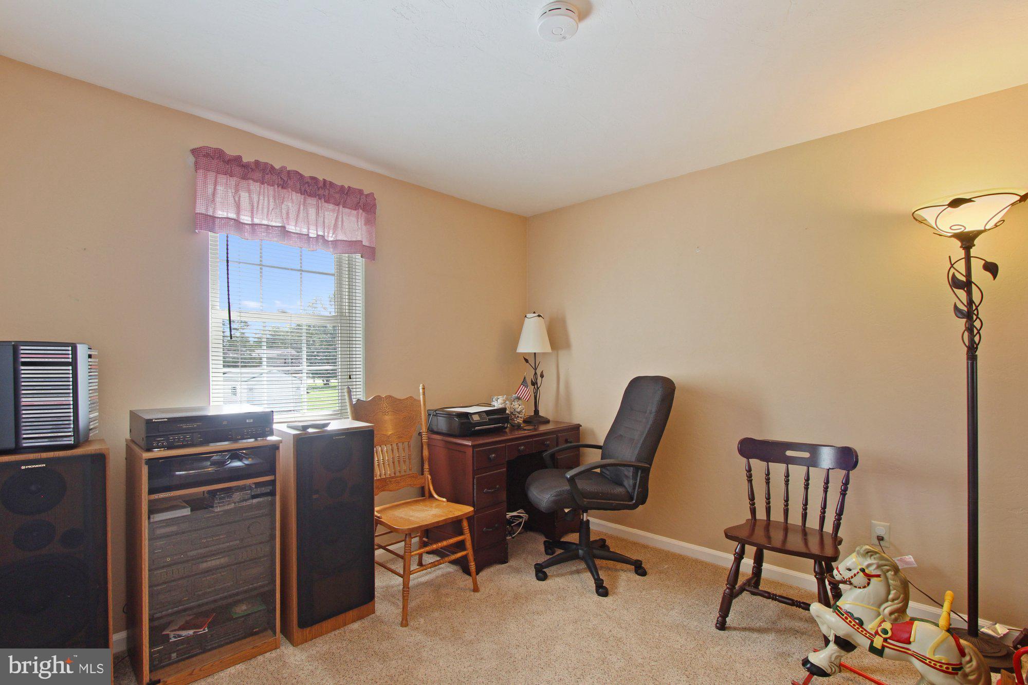 2413 Heather Road York, PA 17408 - Photo 11 of 27 Gallery Image 11