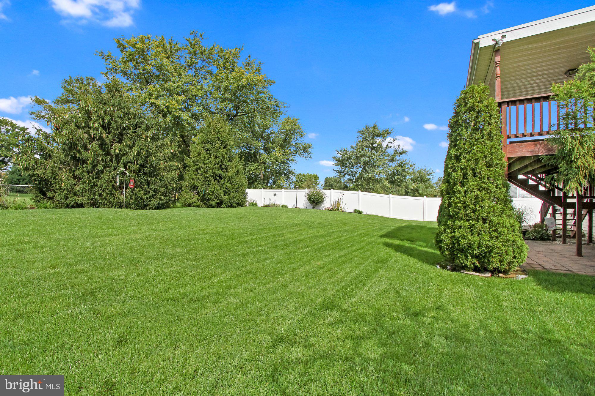 2413 Heather Road York, PA 17408 - Photo 25 of 27 Gallery Image 25