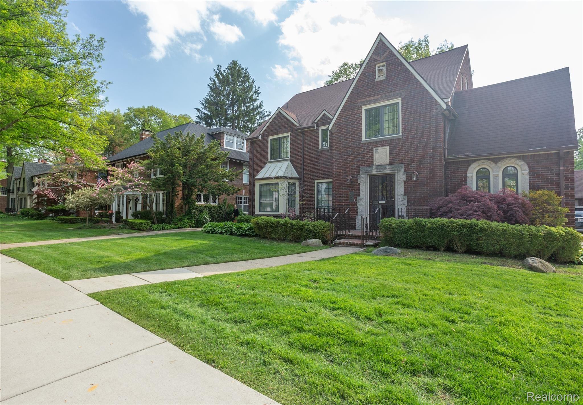 19645 Shrewsbury Road Detroit, MI 48221 - Photo 1 of 58 Shrewsbury Road _19645 -Exterior-Front-65.jpg