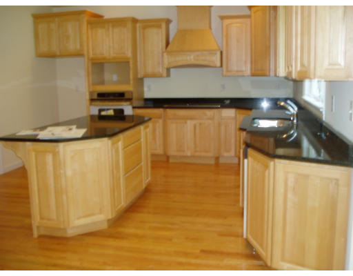 59 Russell Road Hanover, MA 02339 - Photo 3 of 7 Gallery Image 3