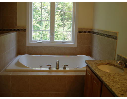 59 Russell Road Hanover, MA 02339 - Photo 5 of 7 Gallery Image 5