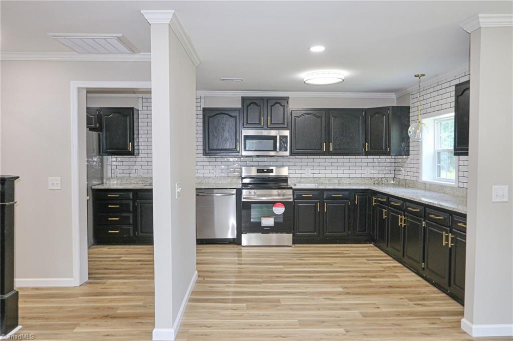 1826 North Oak Ridge Yadkinville, NC 27055 - Photo 12 of 48