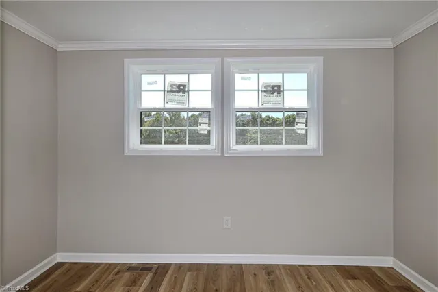 $325,000 | 1826 North Oak Ridge, Yadkinville, NC 27055