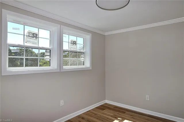 $325,000 | 1826 North Oak Ridge, Yadkinville, NC 27055