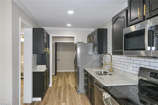 $325,000 | 1826 North Oak Ridge, Yadkinville, NC 27055