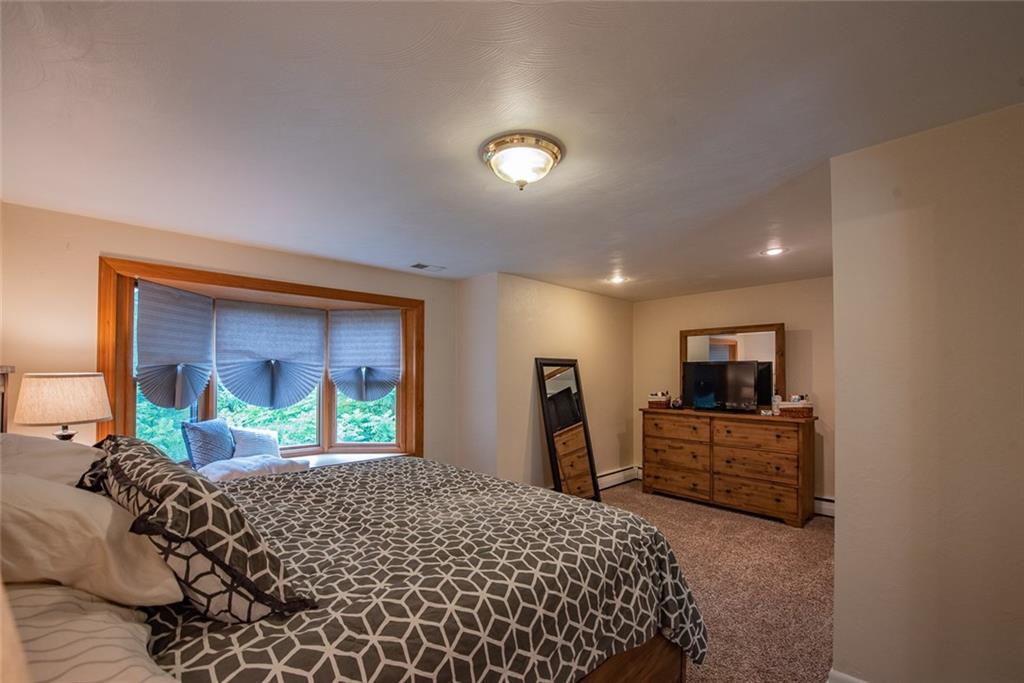 365 Boston Hollow Road Elizabeth, PA 15037 - Photo 13 of 25 Large Master Bedroom Measures 18x13. Notice the big bay window!!!
