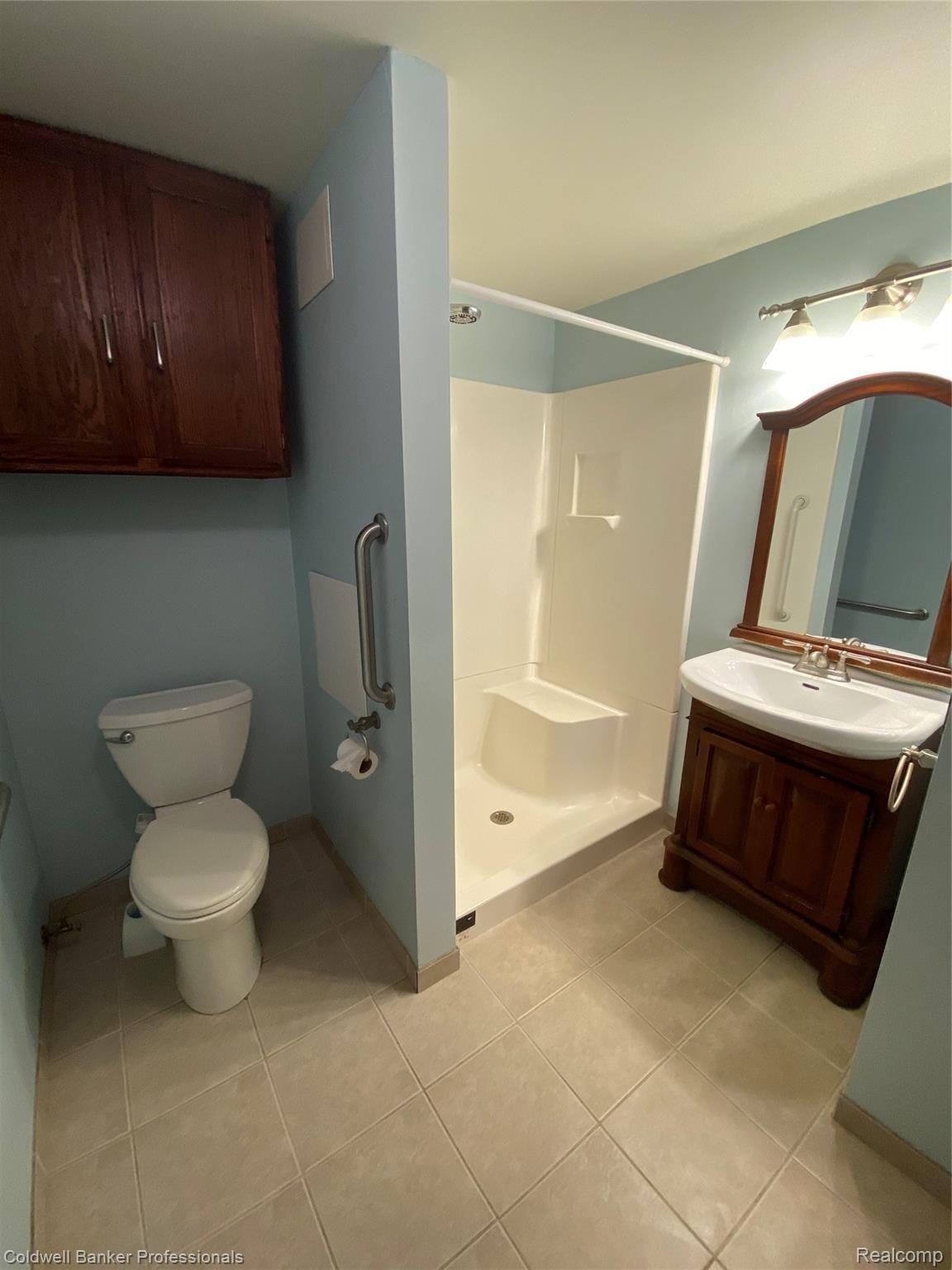 2329 Bowers Road Lapeer, MI 48446 - Photo 19 of 25 C7114377-4669-4D82-B25F-05CE8A36013A.jpeg