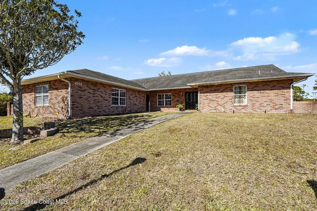 $645,000 | 4950 Country Place, Grant, FL 32949