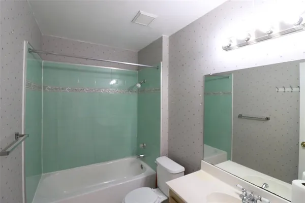 $2,450 | 1728 Bennington Drive, Carrollton, TX 75007