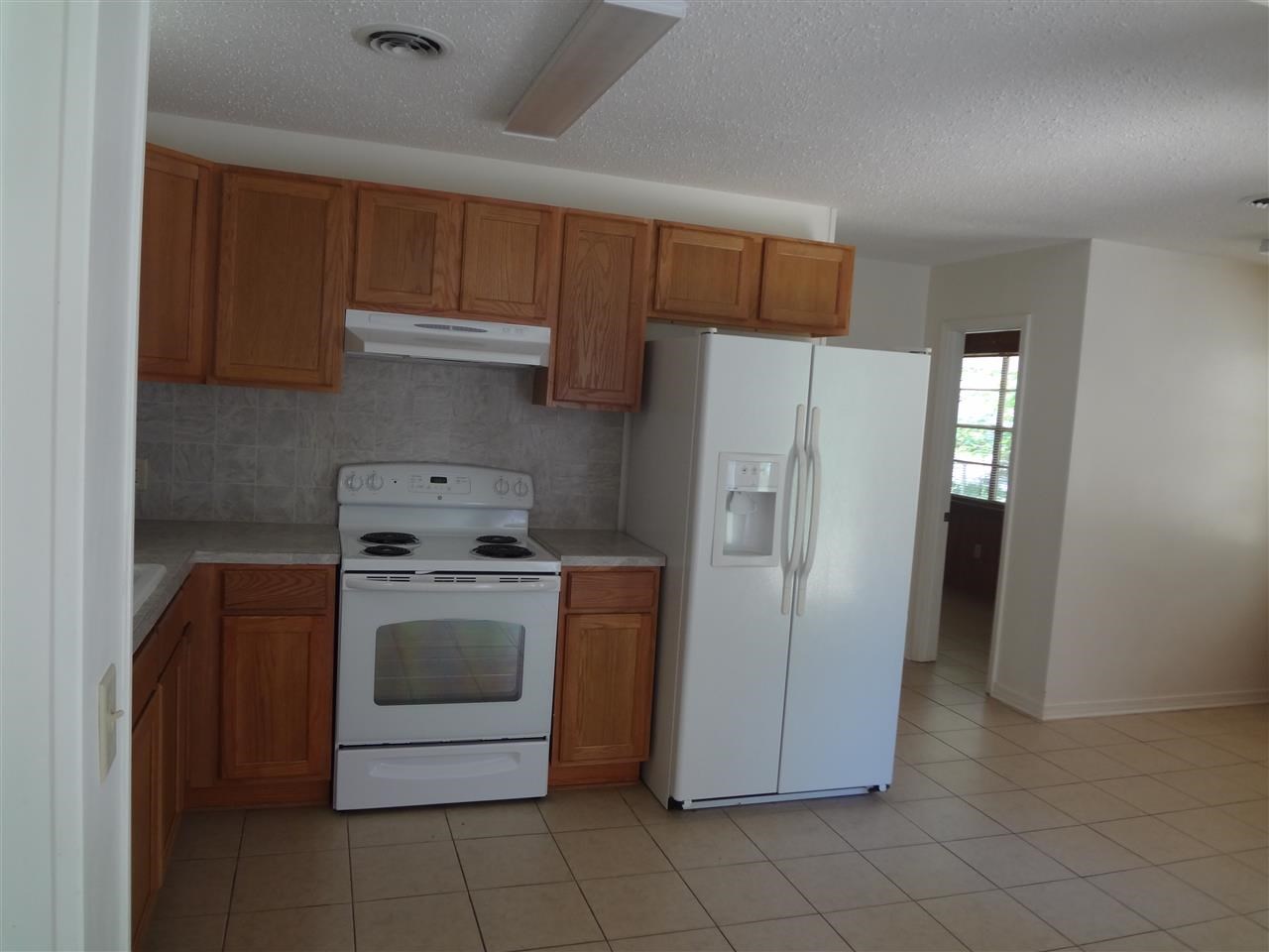 5556 Riverside Street Milton, FL 32570 - Photo 3 of 15 Gallery Image 3