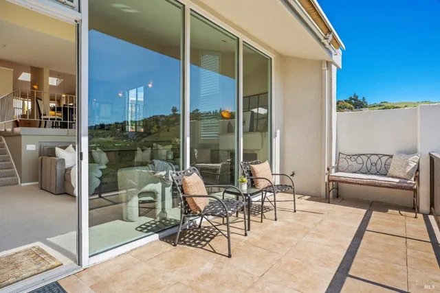 $1,950,000 | 121 Red Hill Circle, Tiburon, CA 94920