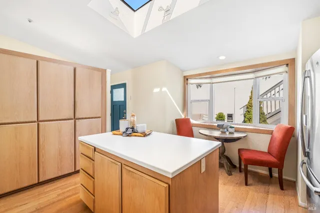 $1,950,000 | 121 Red Hill Circle, Tiburon, CA 94920