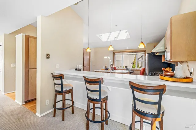 $1,950,000 | 121 Red Hill Circle, Tiburon, CA 94920