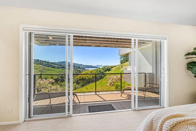 $1,950,000 | 121 Red Hill Circle, Tiburon, CA 94920