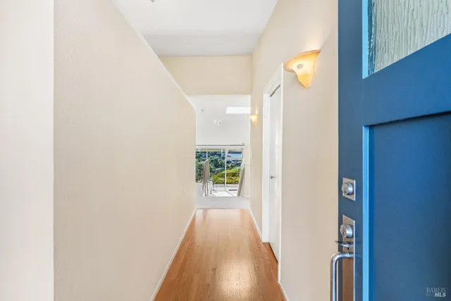 $1,950,000 | 121 Red Hill Circle, Tiburon, CA 94920