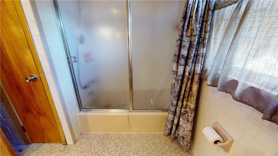 97 Dewey Avenue Pawtucket, RI 02861 - Photo 22 of 45