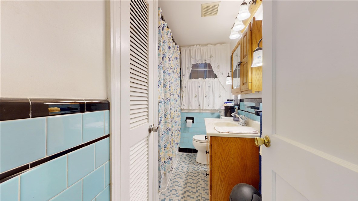 97 Dewey Avenue Pawtucket, RI 02861 - Photo 30 of 45